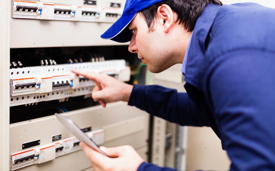 je recherche un électricien Mantes-la-Ville